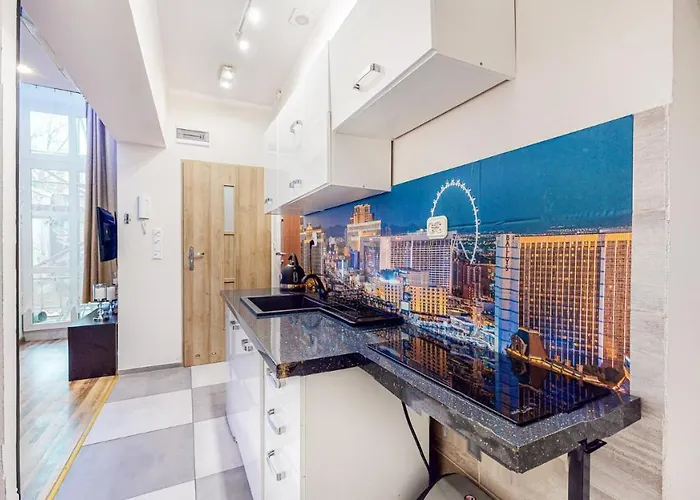 Vegas De Lux-deptak Dworcowa דירה ביטום